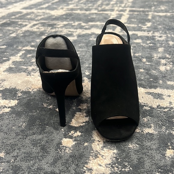 Diane von Furstenberg suede black heels - Picture 2 of 3